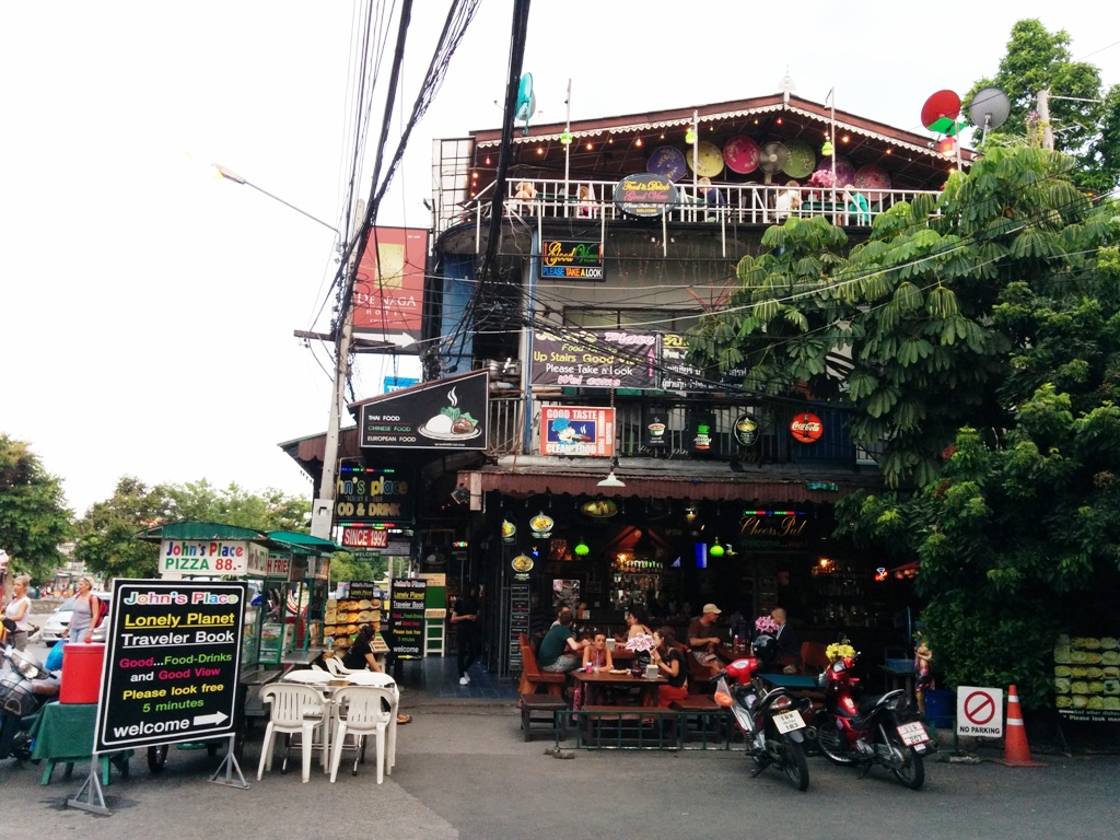 路過看到的西式餐廳