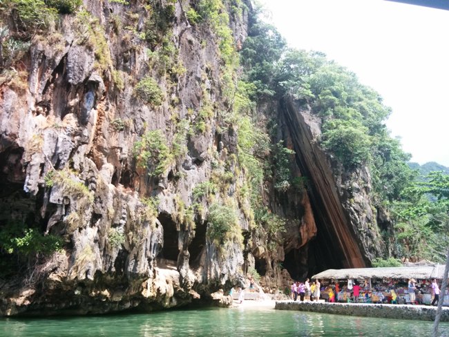 到達布吉james_bond_island