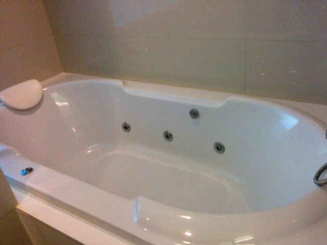 酒店設有的按摩池