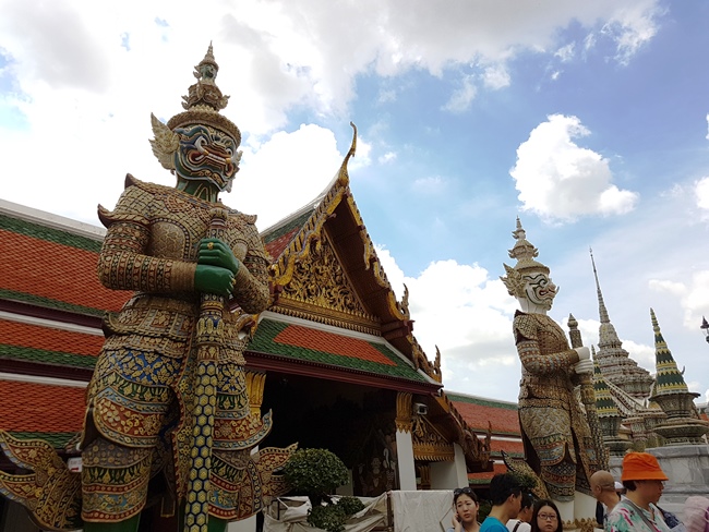 霸氣十足的泰國