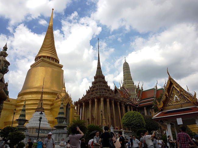 金碧輝煌的寺廟