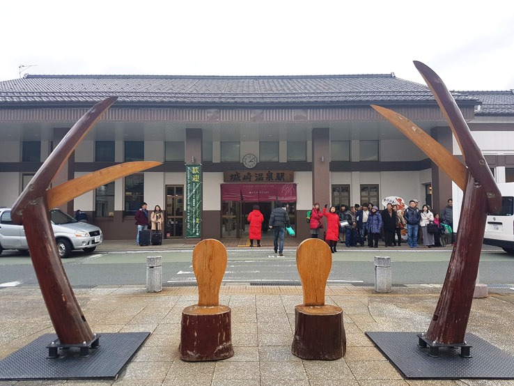 車站松葉蟹招牌