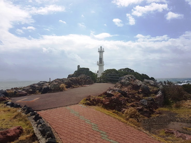 前往燈塔